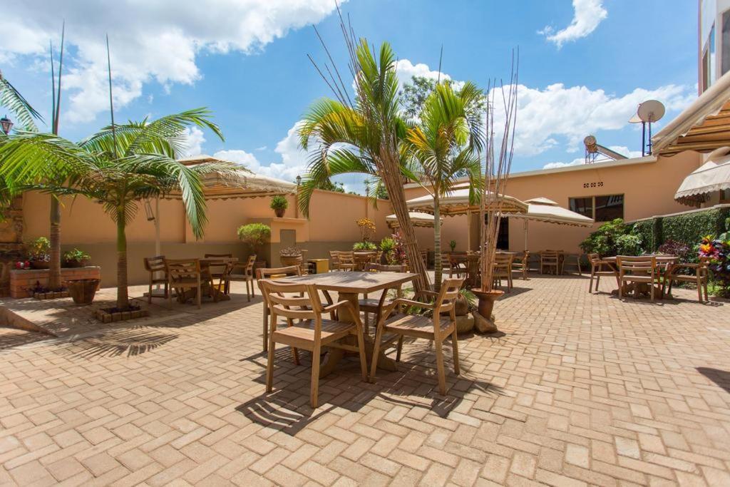Civitas Hotel Kigali Exterior foto